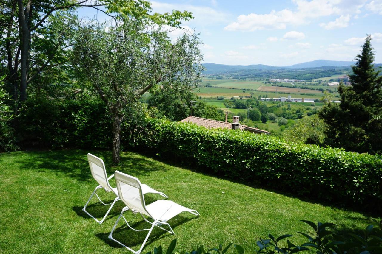 Spacious Apartment With Garden & Air Conditioning - La Grande Finestra Chiusi Exterior photo